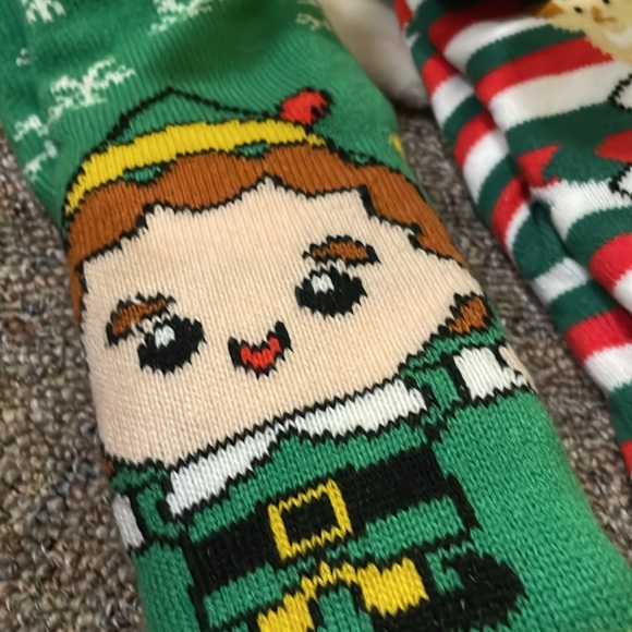 NWT TWO Buddy The Elf Faux Sherpa Lined Soft Non-Slip Green Slipper Socks - Picture 2 of 5